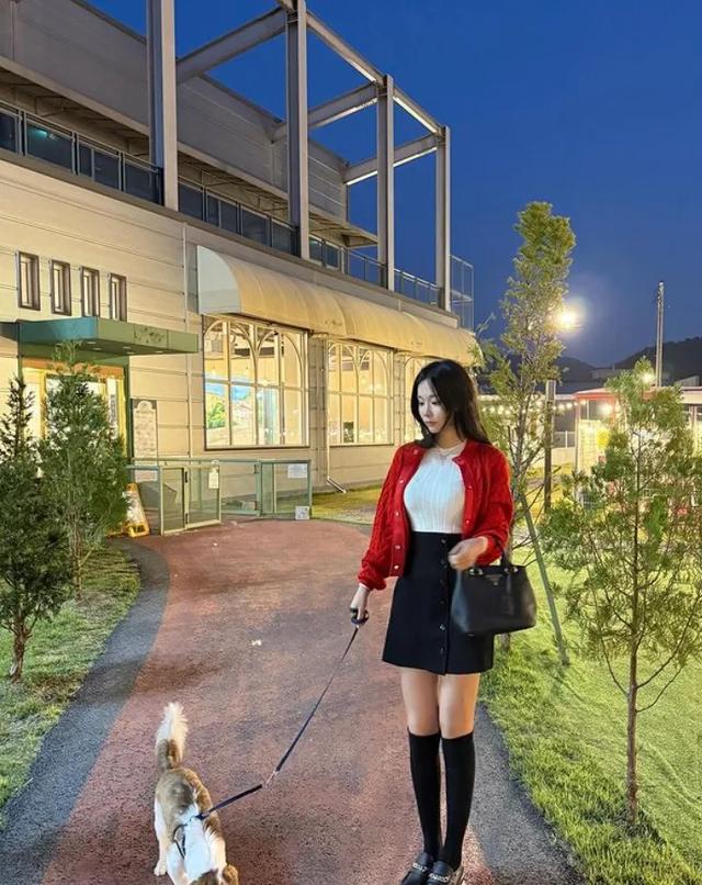 韩国顶级女主播！刚满20岁，漫画身材！爱了爱了