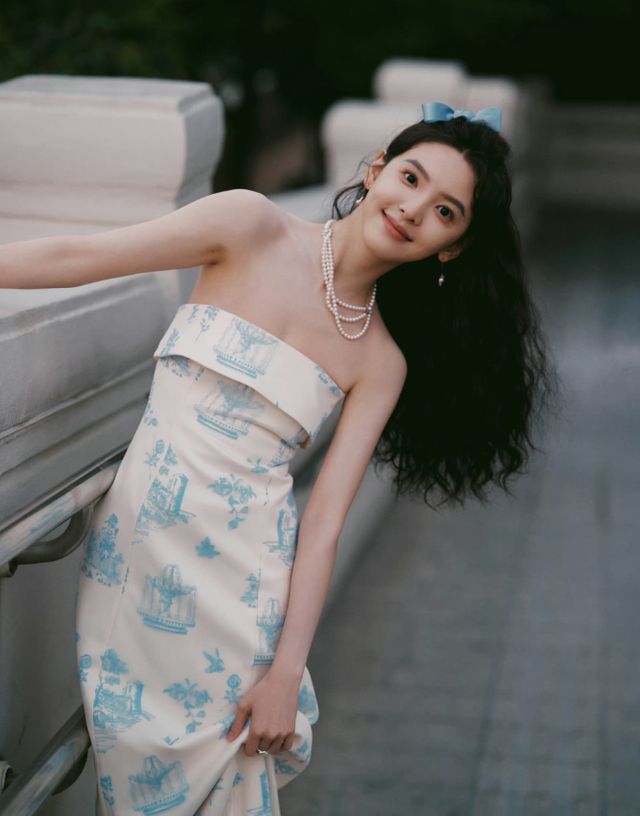 清纯天花板!初恋女神的身材太炸了