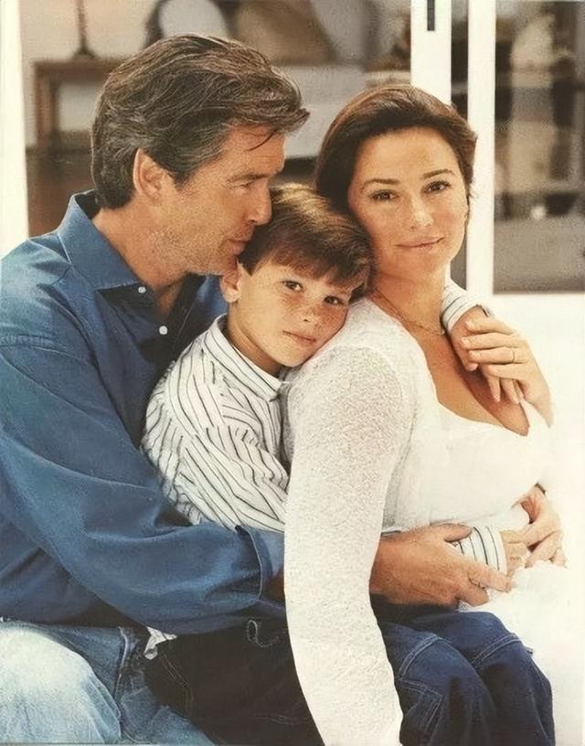 宠妻标杆“007”:结婚28年,妻子胖到260斤也不嫌弃,只爱她一人