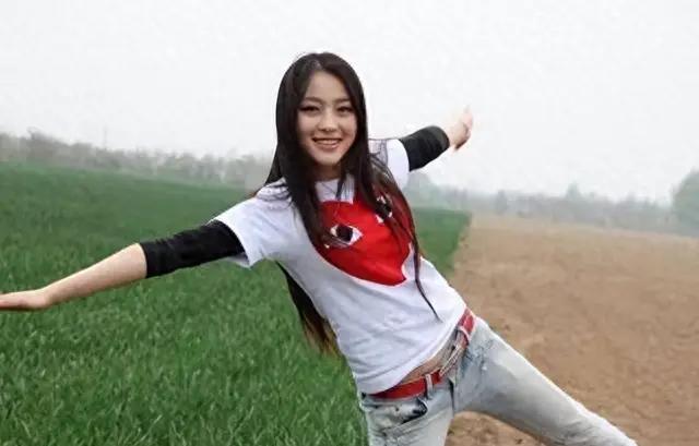 最美潘金莲：25 岁一夜成名，床戏销魂，情趣照曝光