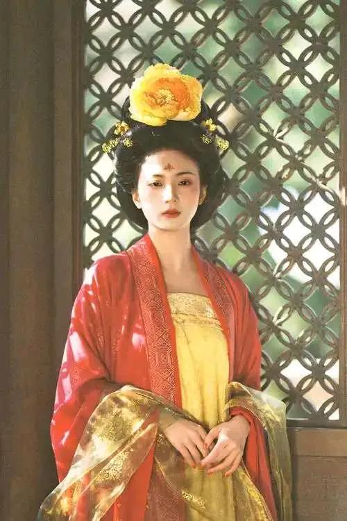 张雅钦终于火了,为何她饰演的丰腴美县主,这么招人喜欢?