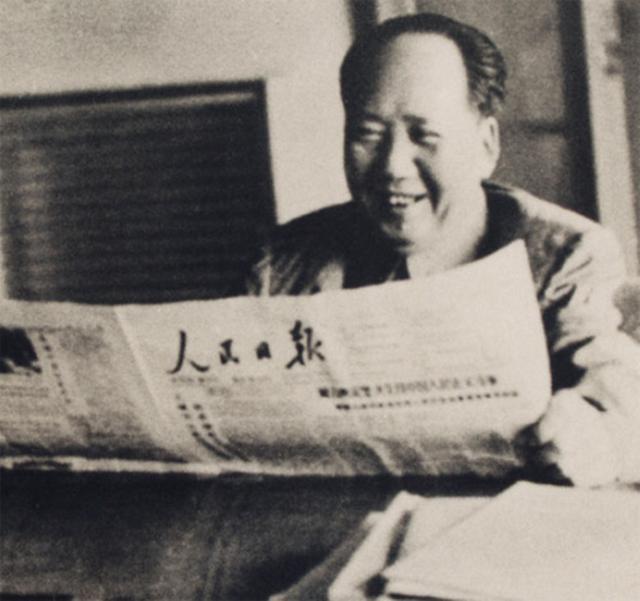 侯宝林用相声逗得毛主席哈哈大笑,主席大赞:侯先生,再来一个