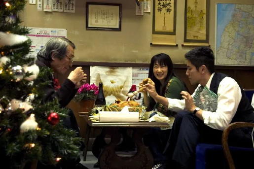 时隔12年,重看《入殓师》4K修复版,奥斯卡奖拿得实至名归