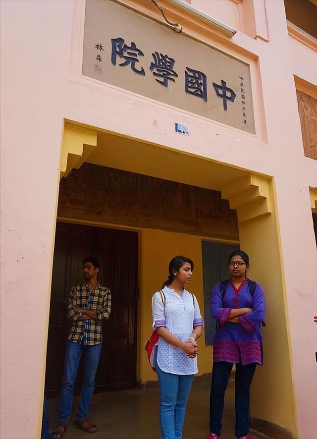 印度美女远嫁中国小伙,2年生3个混血宝宝,婚后直言不想回国