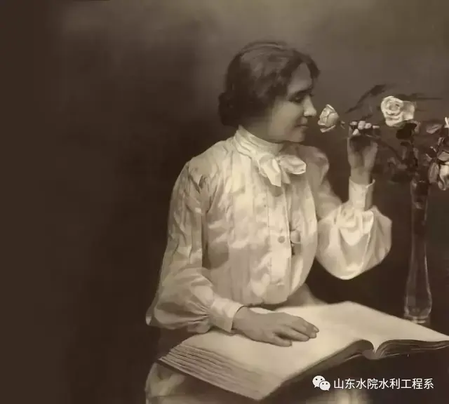 【关注】奈曼：助残日 爱心涌