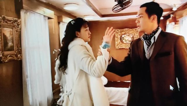 静婉与四少那偶然地相遇,就已经彼此很难忘了