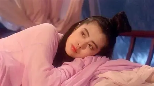 关之琳30年前这部经典,仅仅上映了7天,与梁家辉演绎“人鬼情”