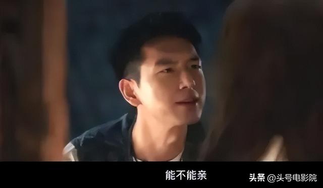 饿虎扑食,刘亦菲4集亲了27次!新剧吻戏太多,网友:老公很生气