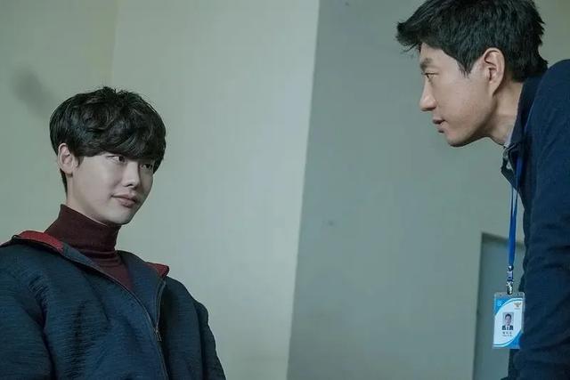 「韩影推荐」韩国犯罪动作电影《VIP》由张东健、李钟硕担任主演