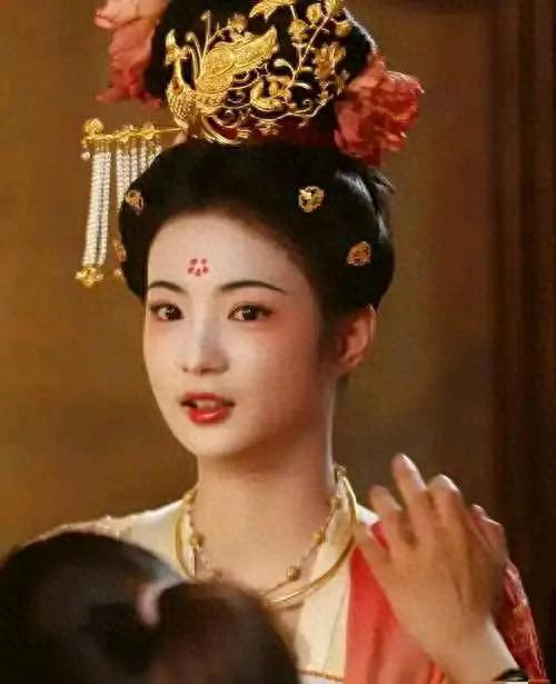 张雅钦终于火了,为何她饰演的丰腴美县主,这么招人喜欢?