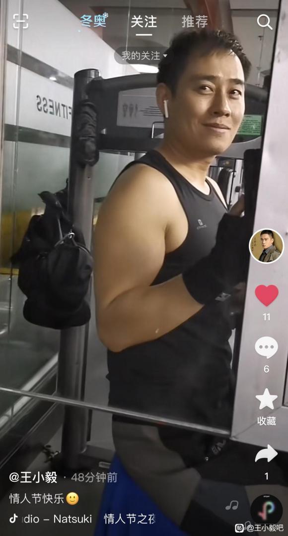 《潜伏》中最帅的演员廖三民,现如今很壮,头发很少