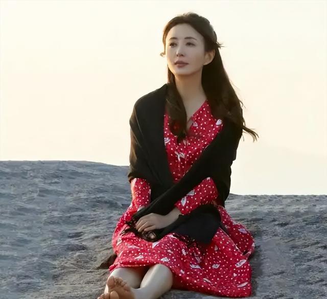 杨童舒:和老公相爱至今,我不是于和伟的老婆,老公是普通商人