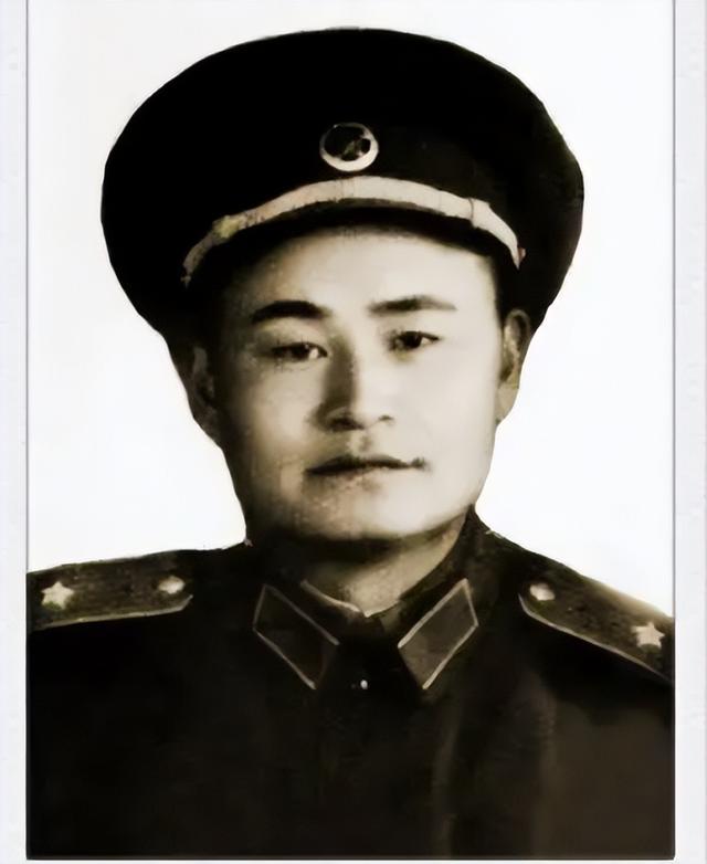 他16岁参加红军,42岁成开国少将,授衔2年后遭部下刺杀身亡
