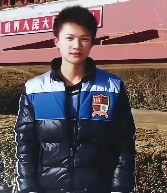周深传来的喜讯,前往联合国教科文总部献唱,网友:别人羡慕不来