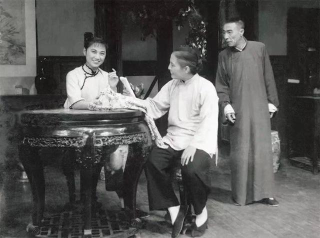 新版北京首演,经久不衰的《雷雨》每一版都各有千秋丨揭秘