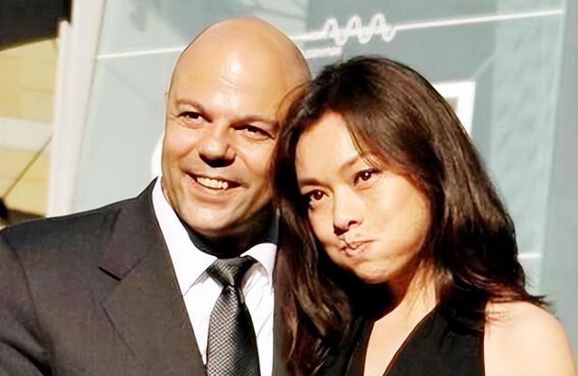 湖北演员史可,二婚远嫁大9岁瑞士亿万富翁,年轻时艳压巩俐!