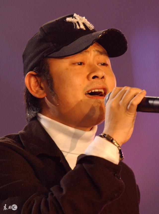 残疾流浪歌手，唱刀郎的“西海情歌”太有感情了，比王健林版好听