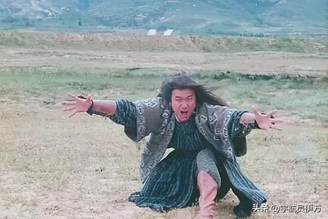 兜来转去,原来胡军的父母是他们夫妻俩!难怪能红遍大江南北