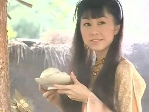 婠婠:一秒钟遇上,几年中爱上,就要用一辈子来念想