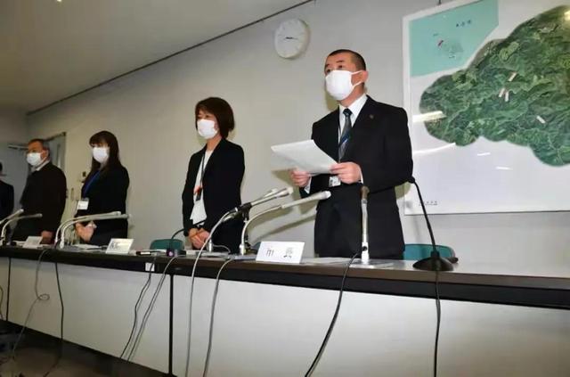 日本男孩被亲妈藏尸榻榻米,警方:那是恶魔之家,失踪好多人