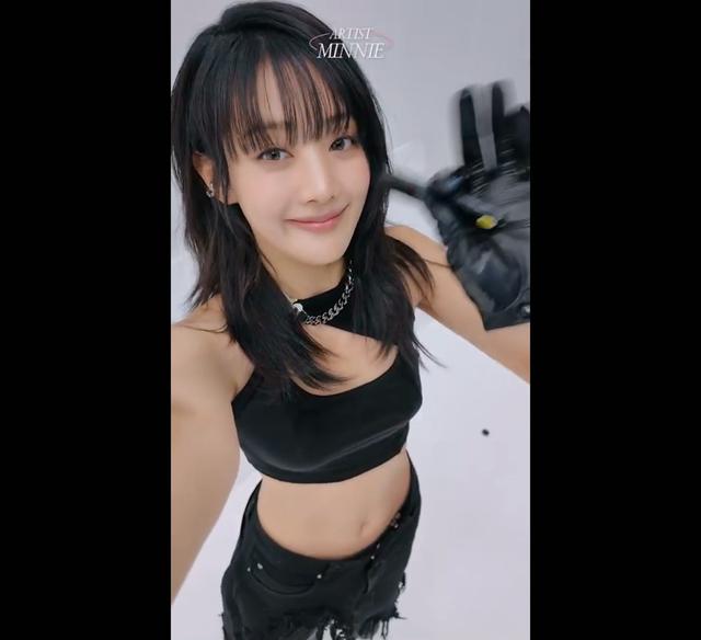宋雨琦神模仿Minnie,宋雨琦以大前辈自居