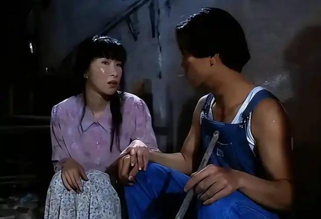 她曾是“三级女王”,3年连拍11部三级,如今69岁老得不敢认