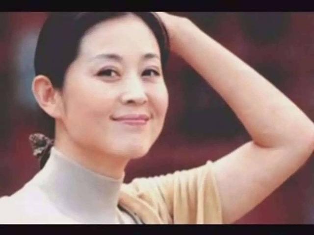 1996年,陈凯歌对倪萍说:你是好女孩,但她怀孕了,转身就娶陈红