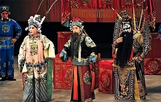 齐淑芳抛弃丈夫赴美演出不归，年老回国却说：是为了弘扬国粹。