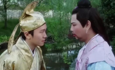 周星驰老搭档“如花”露面,中风后暴瘦70多斤,走路吃力口齿不清引担忧