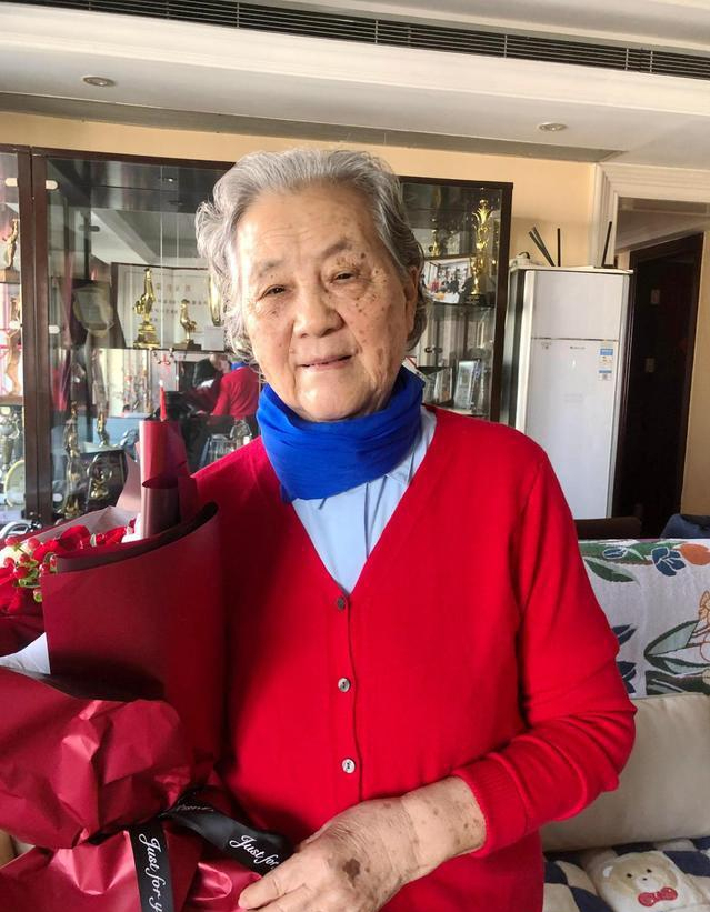 著名演员张良:与爱妻王静珠共过生死患难,他老年给妻子打工