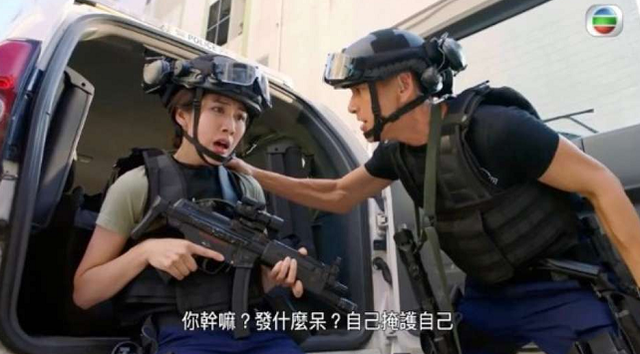 邓佩仪自曝追梦辛酸史：没钱交租穷到啃老，演7年戏至今没当女一