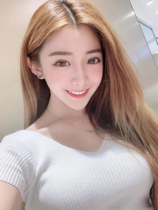 隐藏身份是JKF女,还是台湾大学的老师