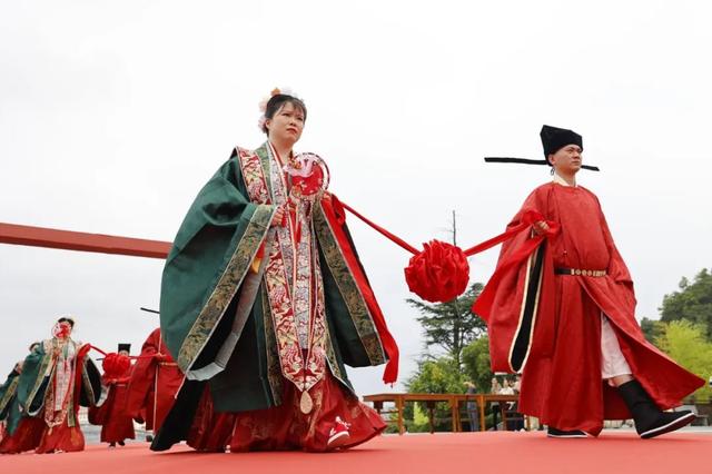 中式浪漫倾城绽放!贵阳孔学堂2024(甲辰)年中华婚礼圆满礼成