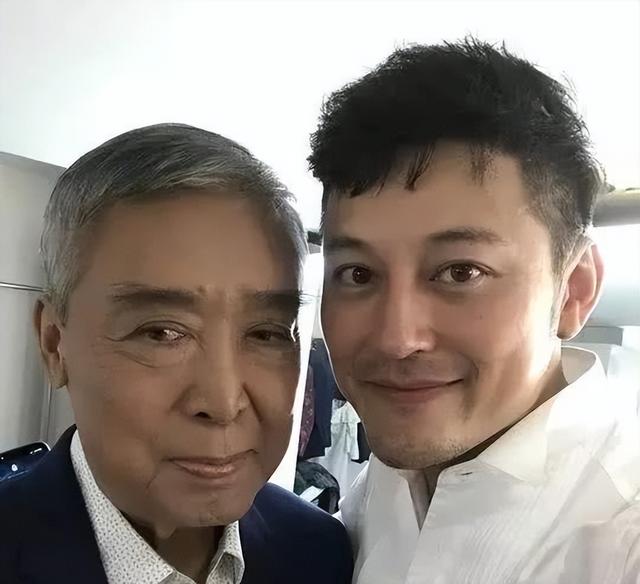 巴蜀笑星—闵天浩,拜师师胜杰学相声,是否背叛李伯清?