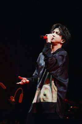 薛之谦三巡(《笑场》首唱，三巡加场，薛之谦为什么最宠云南)