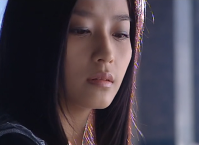 “年少不知美真好,错把铠甲当成宝”,冰儿堪称“颜值担当”