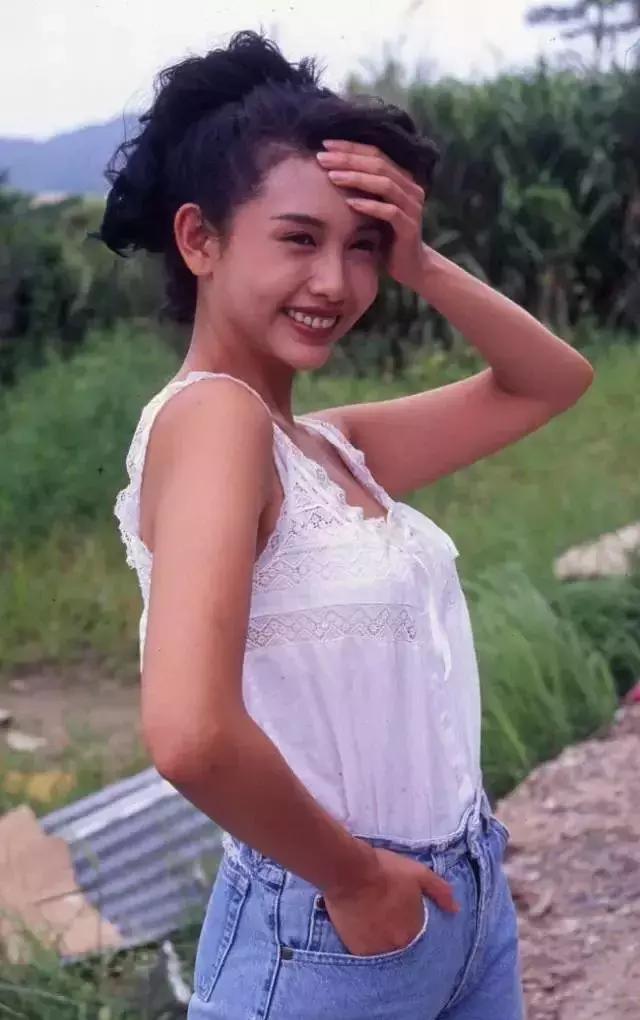 林青霞18岁女儿素颜照曝光,被夸像妈妈!马上有网友不同意了