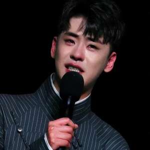 私生(张云雷深夜发文大骂“私生”，情绪失控 称自己被24小时监控受不了)