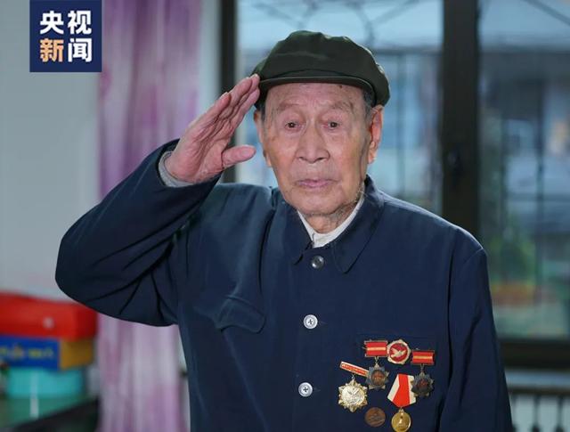 电影中的“伍千里”真实存在!93岁高龄依然硬气