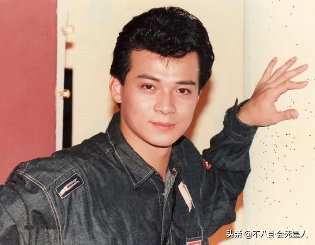 香港老牌男神的女儿:任达华女儿身高一米八,林俊贤女儿大长腿