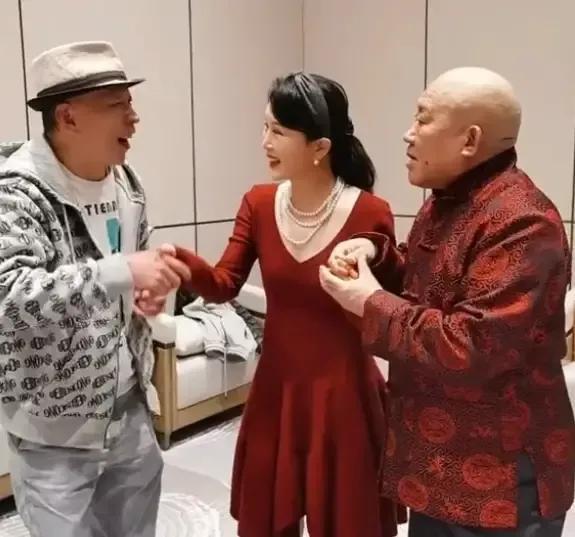 情歌唱将任静,女歌手榜样!凭实力与韦唯抛弃的付笛声住上亿豪宅