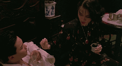 关之琳30年前这部经典,仅仅上映了7天,与梁家辉演绎“人鬼情”
