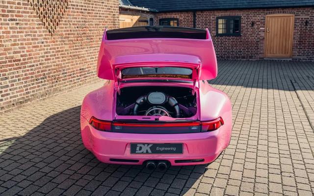 骚粉的保时捷911重制车,全碳定制Gunther Werks 993