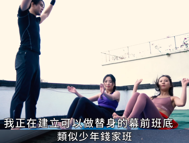 钱小豪家人齐聚庆中秋,太太丘倩鸣朴素出镜,俩儿子颜值相差甚远