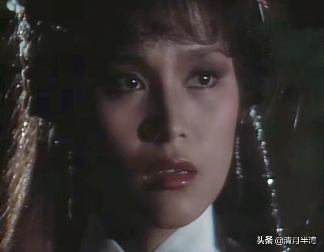 天龙八部名场面,六版木婉清摘面纱,谁秀丽绝俗,谁在闹笑话?