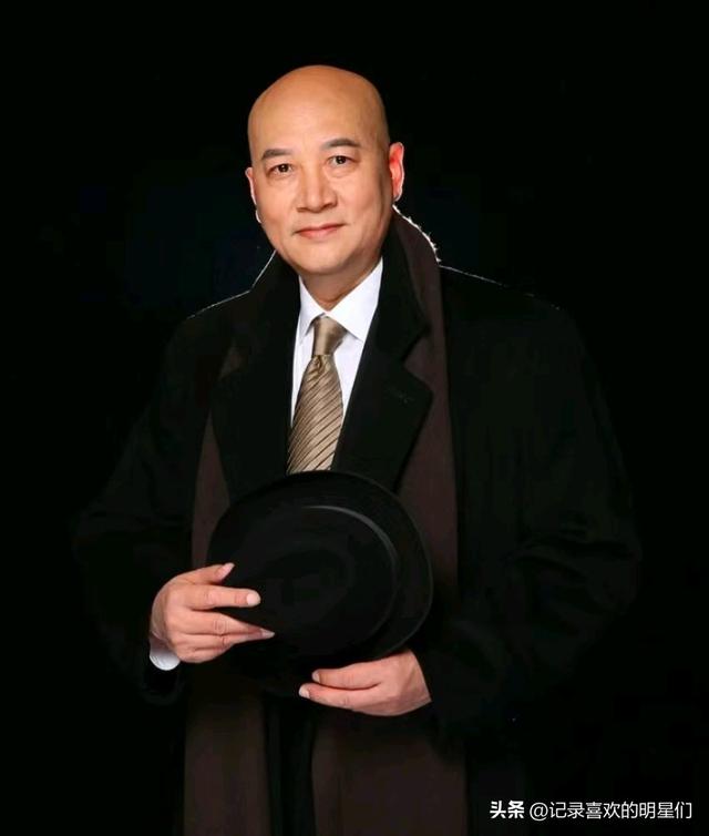 原来西游记中有三个唐僧是三个不同男演员来饰演的，演技精湛！