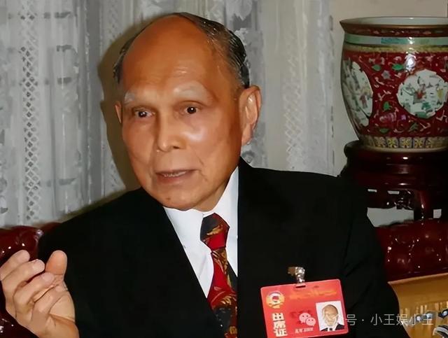 郭晶晶婚礼上的主桌有多难上,豪门小说都不敢这么写