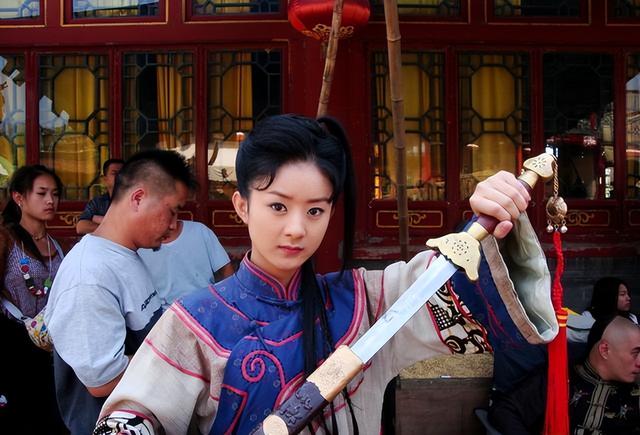 赵丽颖,彻底变了