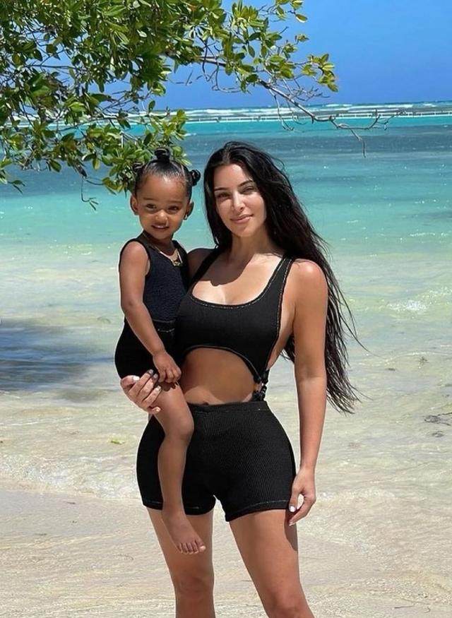 7年之痒,41岁卡戴珊正式离婚!3段婚姻育有4子,新男友小她13岁