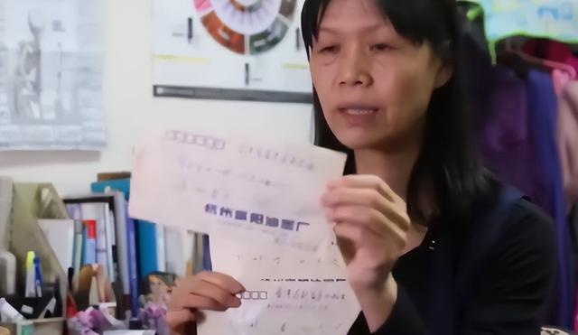 台湾老兵去世38年,58岁养女千里寻亲,祖孙三代机场重逢